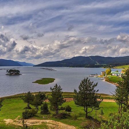 Квартира Евекс Dospat Esterno foto